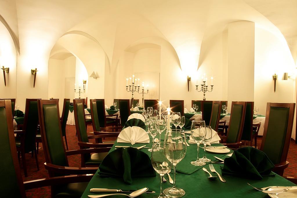 Hotel Schloss Schwarzenfeld Bagian luar foto